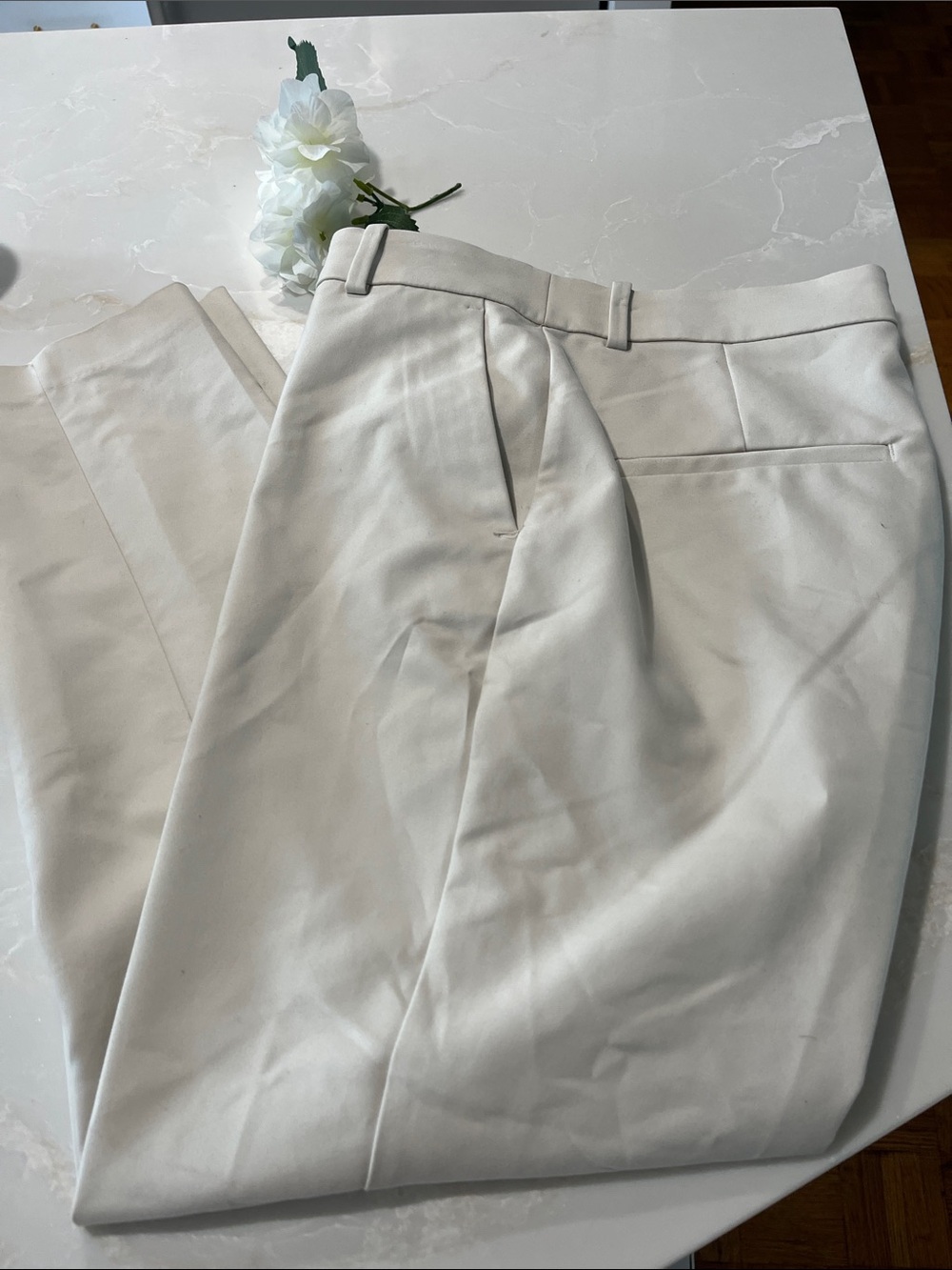 H&M Cream Pleated High-Rise Trousers